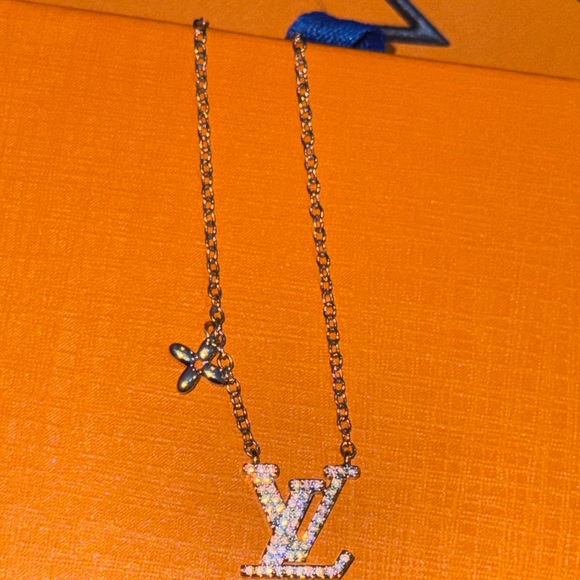 Stunning gift for that special girl Comes gift wrapped ready to gift! A wow gift - Picture 4 of 7